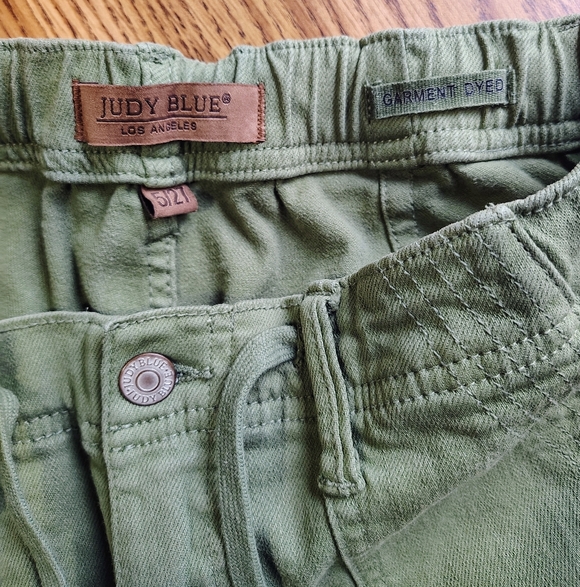 Judy Blue garment-dyed high-waisted jogger jeans drawstring olive green sz 27. - Picture 15 of 16
